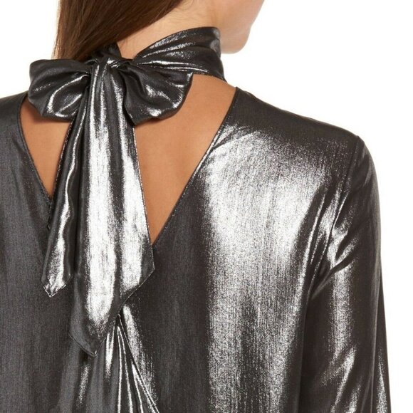 Trouve Silver Foil Metallic Tie Back Top XS - Picture 3 of 11